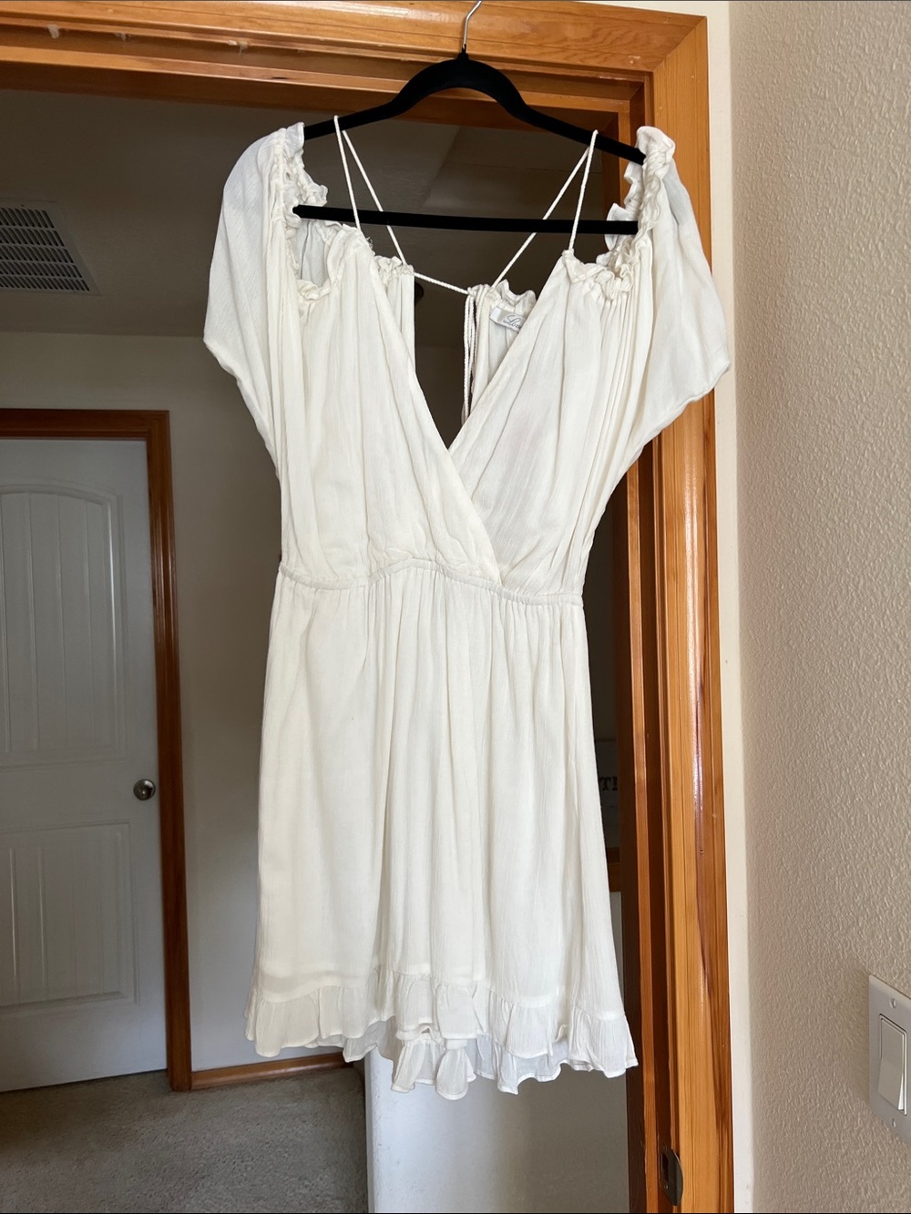 Lovers + Friends White Ruffle-Hem V-Neck Mini Dress NWT